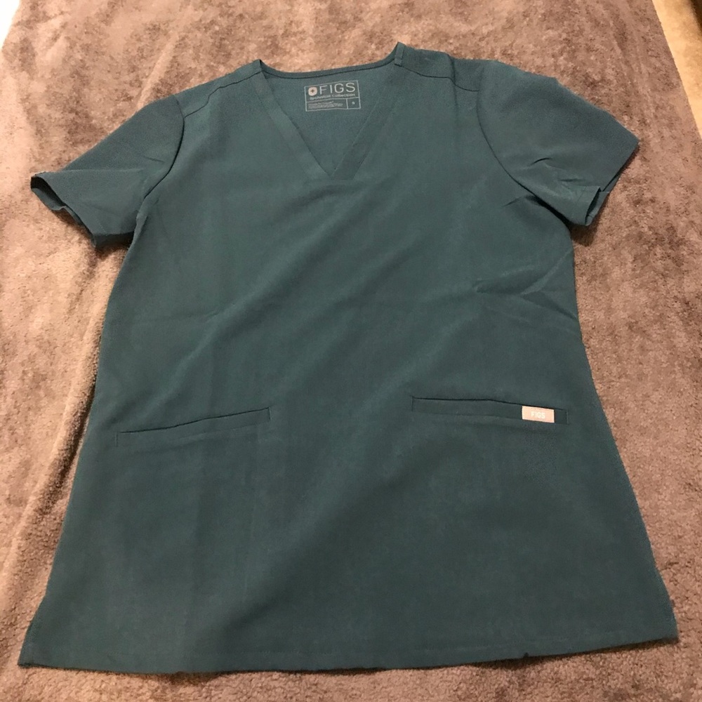 Figs Casma 3-pocket scrub top- Caribbean blue